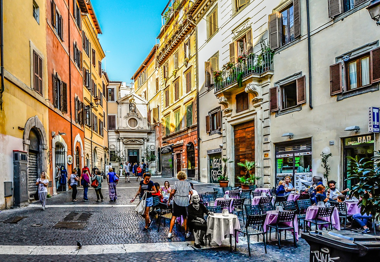 Italy Old Age Rome Piazza Cafe  - user32212 / Pixabay