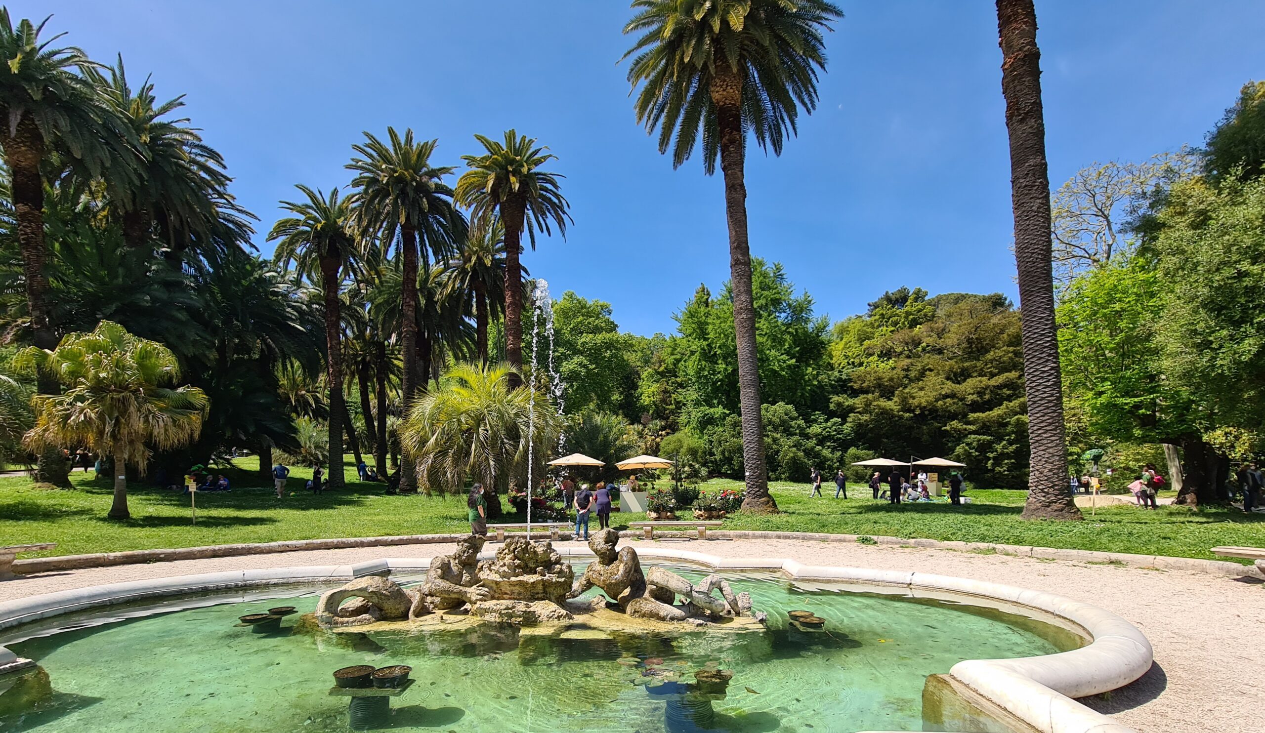 Fontana del Tritone all'Orto Botanico di Roma