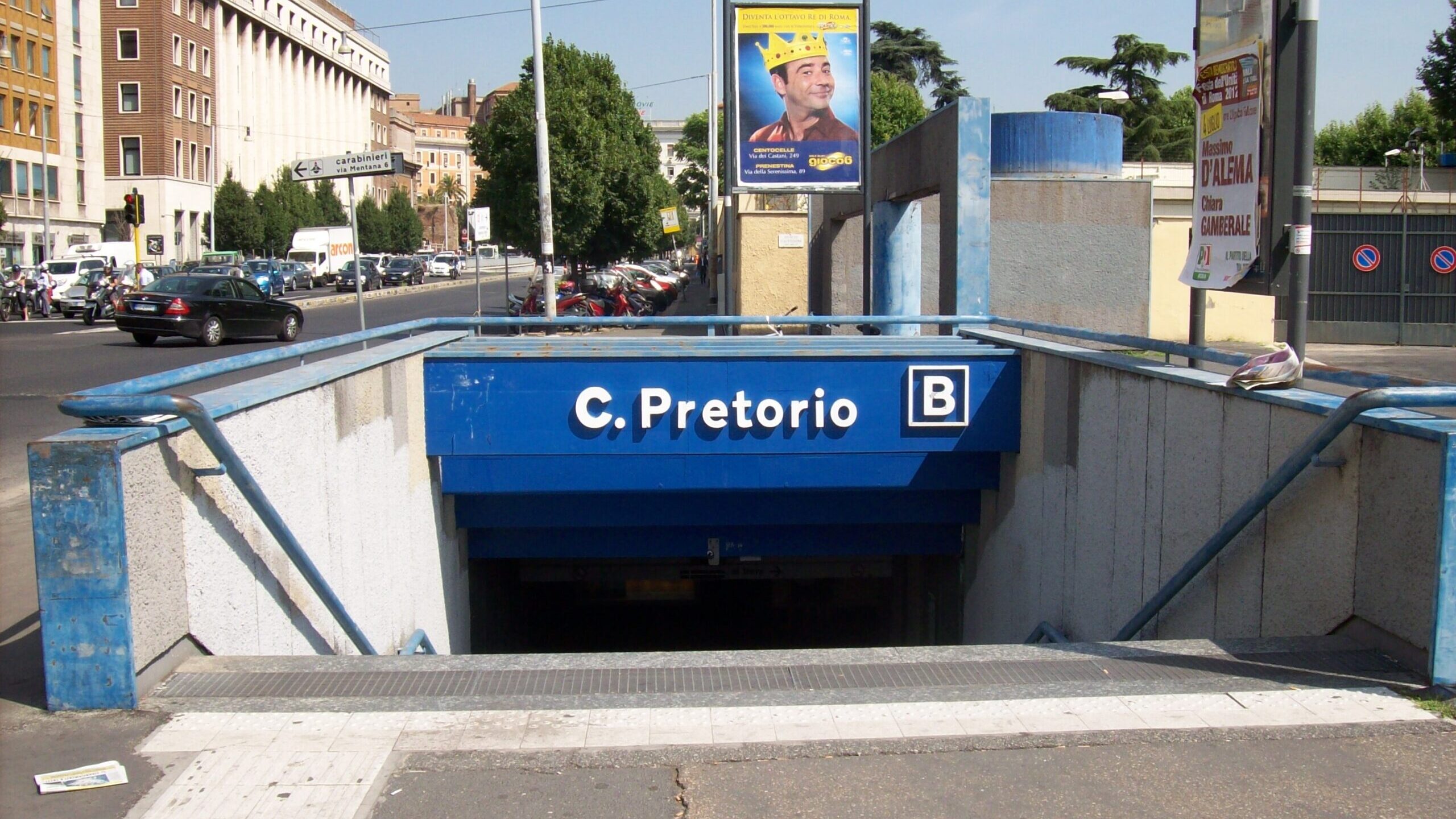 Scalinata Stazione Castro Pretorio