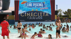 La cinepiscina di Aquaworld riapre, è la piscina cinematografica più grande d'Italia