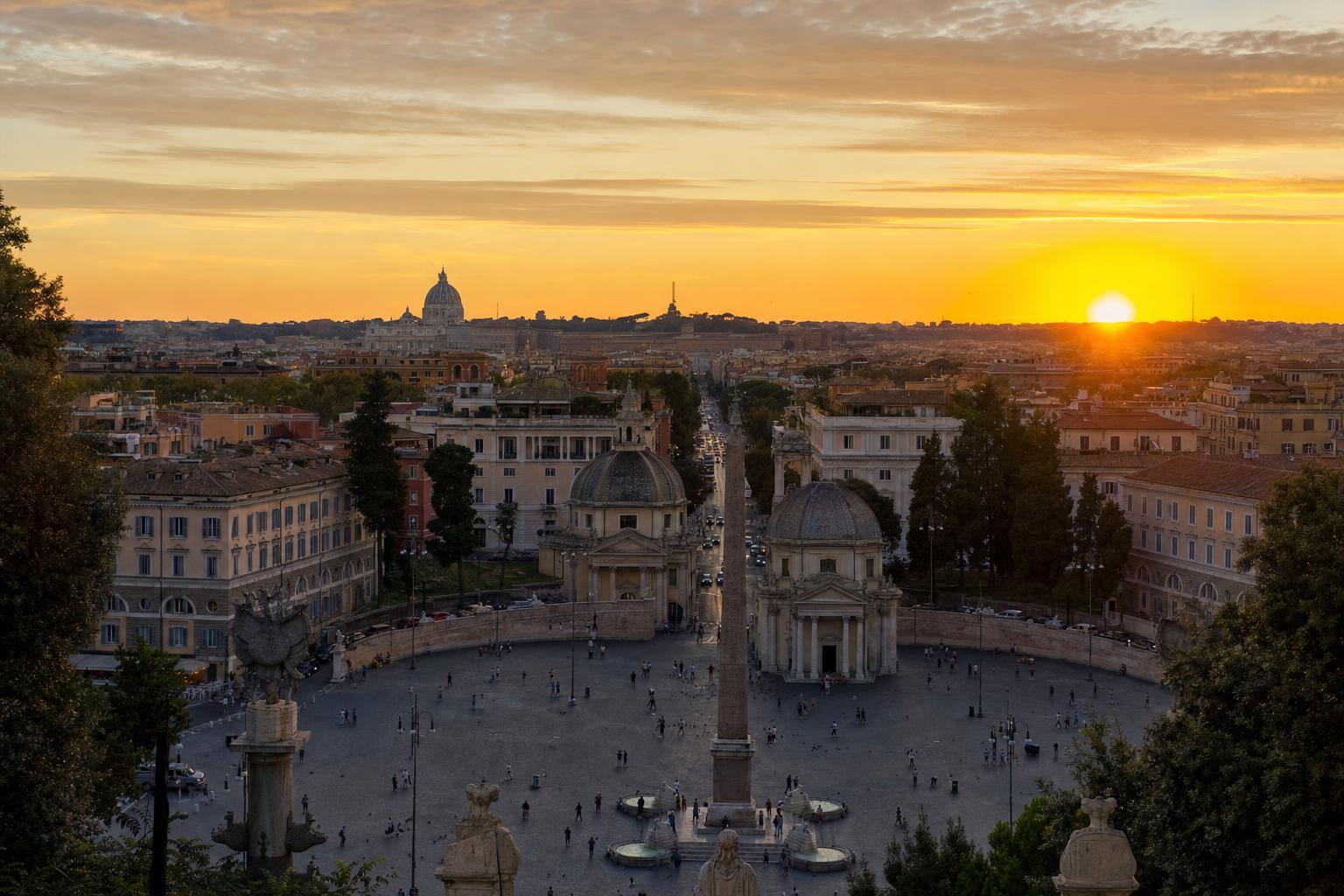 Vista su piazza del Popolo dalla Terrazza del Pincio al tramonto
